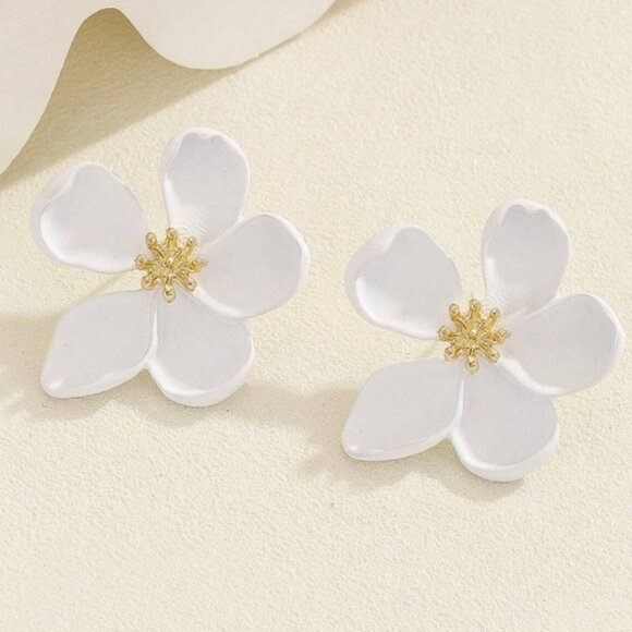 Romantic Matte Flower Earrings - Picture 9 of 9